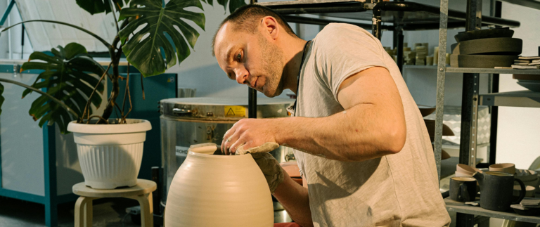 Casual ceramic style in products for home
